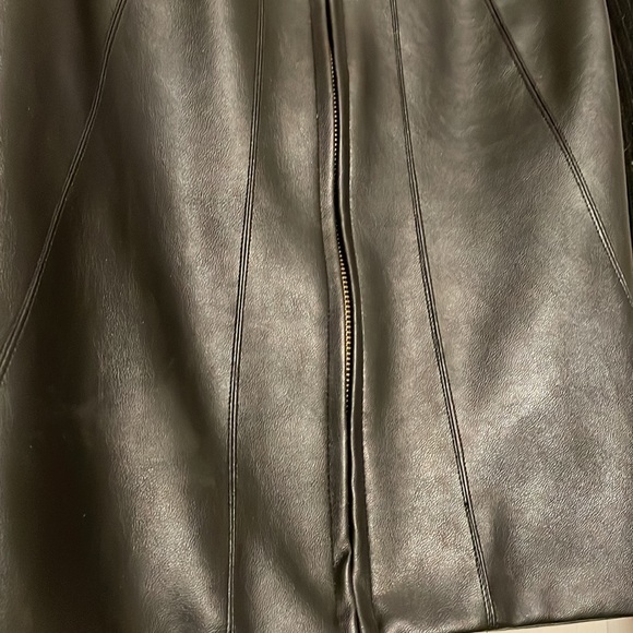 Black faux leather and knit zip-up sweater jacket with Size Medium - Picture 5 of 10